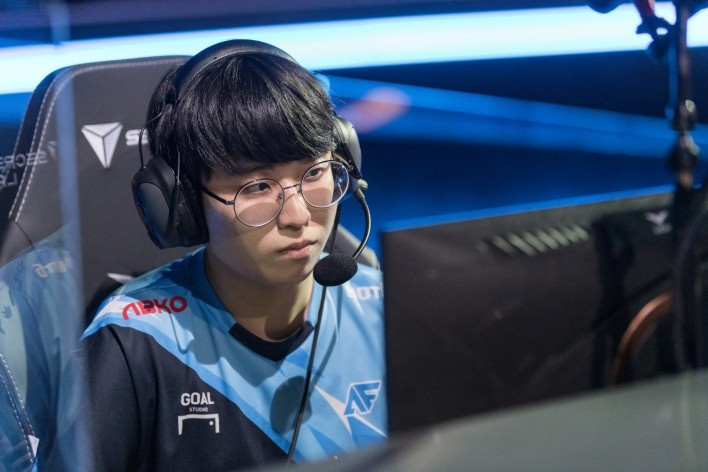 让俱乐部往 让俱乐部往